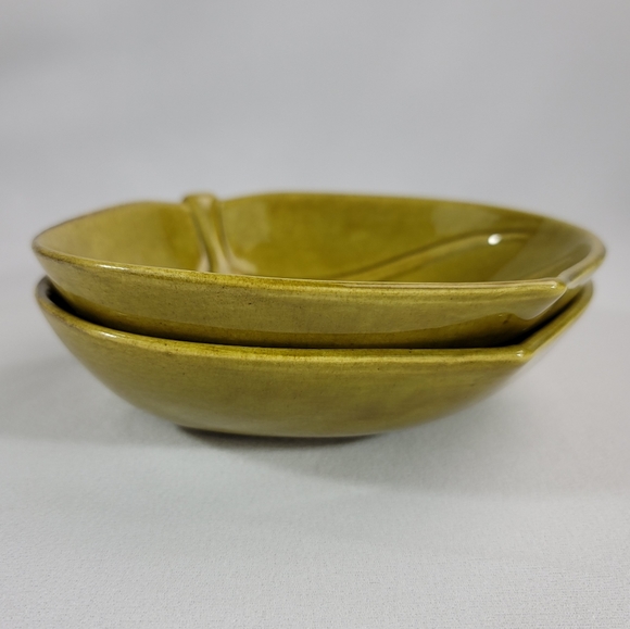 (2) Vtg California Pottery USA L73 Leaf Dish Bowls - Picture 2 of 16